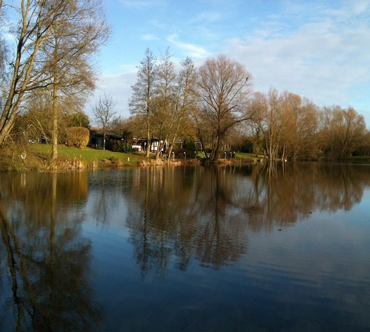 Halliford Mere Lakes and Pavilion294