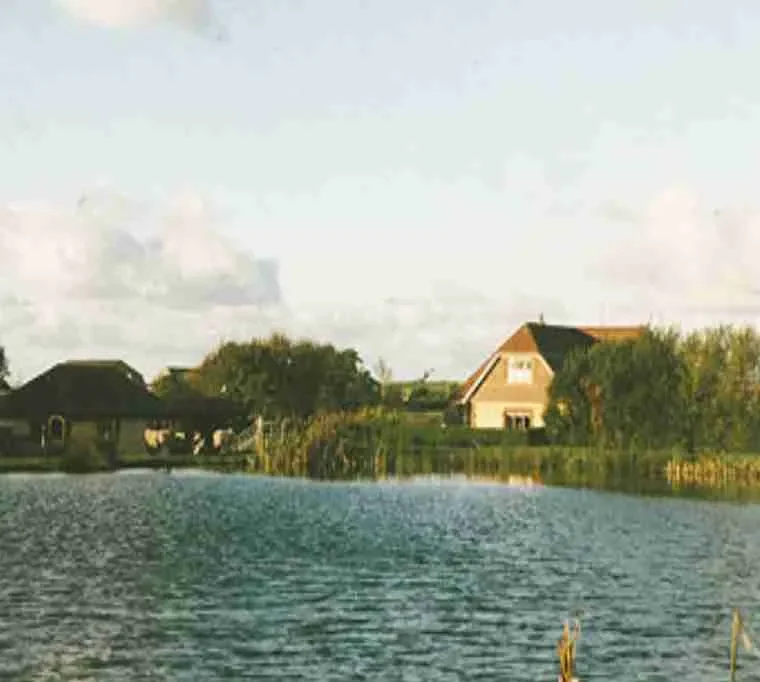 Island-Fish-Farm-Meadow-Lakes
